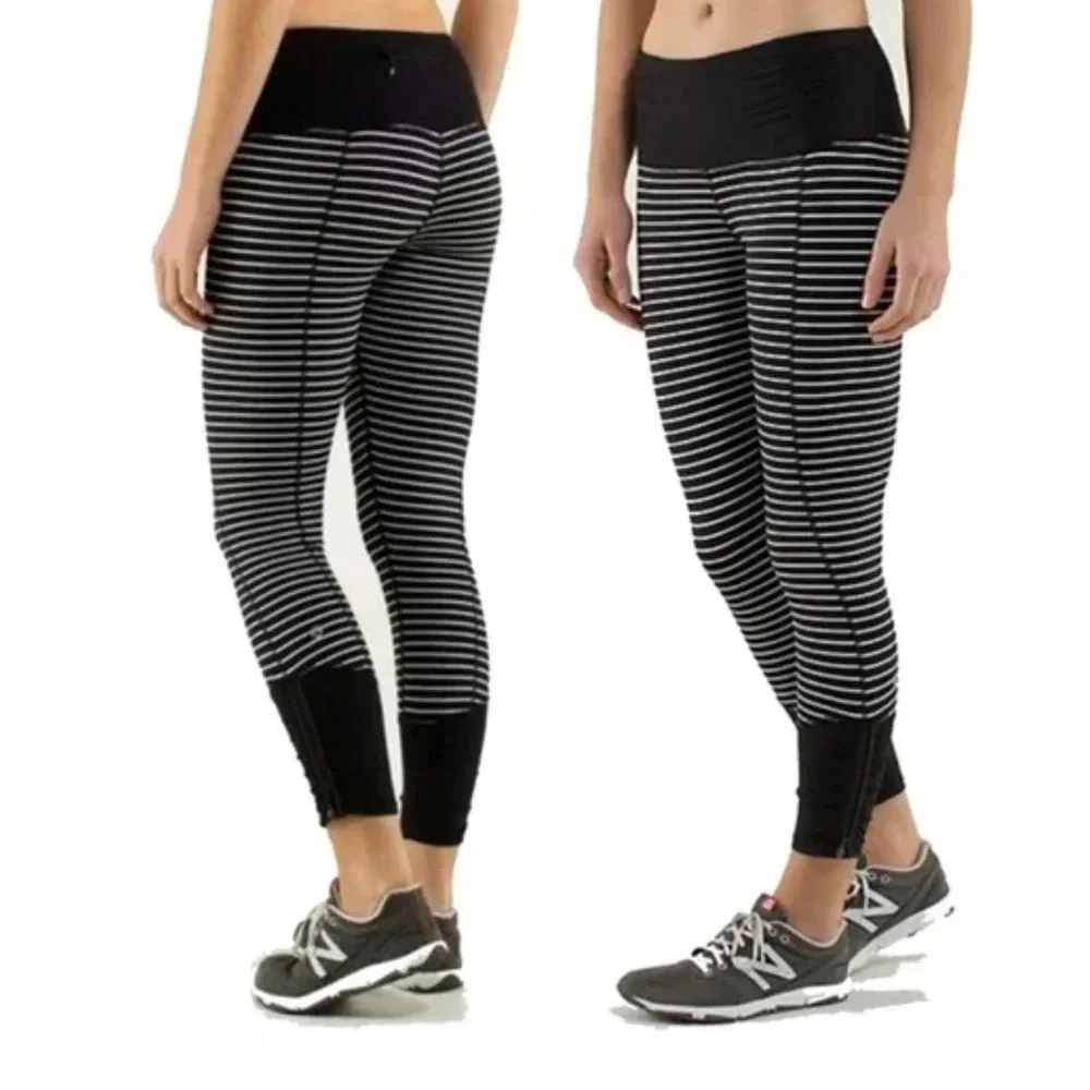 Lululemon Runday Crops Parallel Stripe Black & White Athletic Leggings Size 2